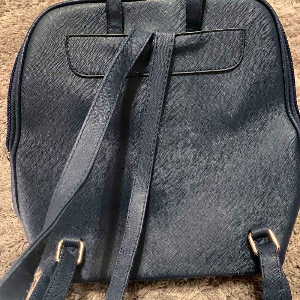 Backpack/ Purse - Picture 2 of 3